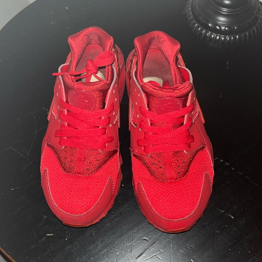 Kids size 5y red hurraches
